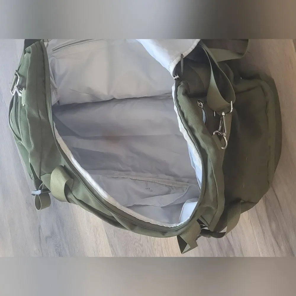 Weekender Travel Bag with Shoe Compartment. 21.3x9x13.8 inches